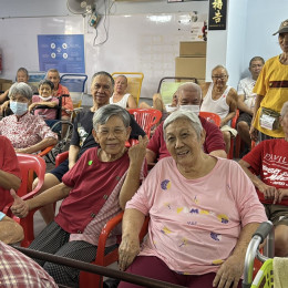 10 activity seated crowd