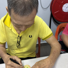 14 donation elderly drawing