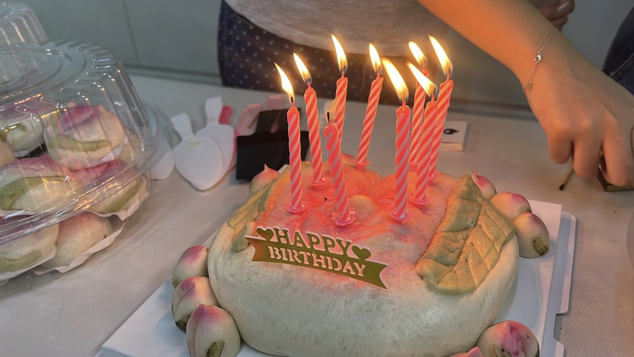 20 closing birthday cake